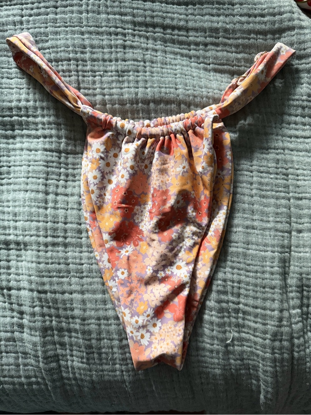 Skatie Bobbi bottoms in Holland print